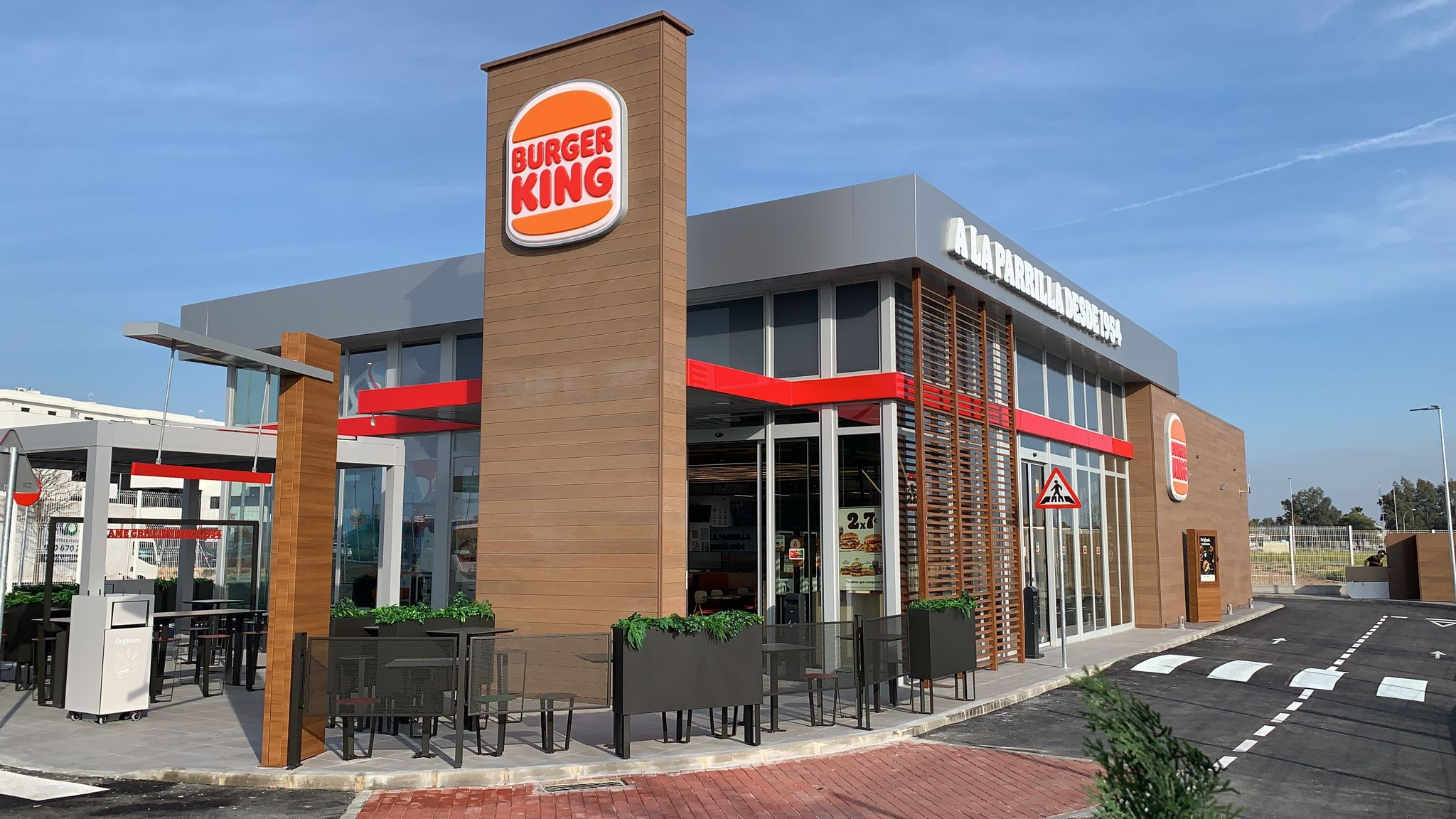 Burger King inaugura un nuevo local en Sevilla