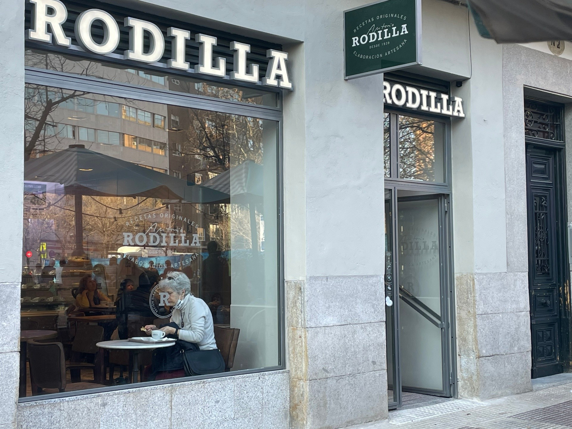 Rodilla lleva sus sandwiches a la Plaza de Chamberí