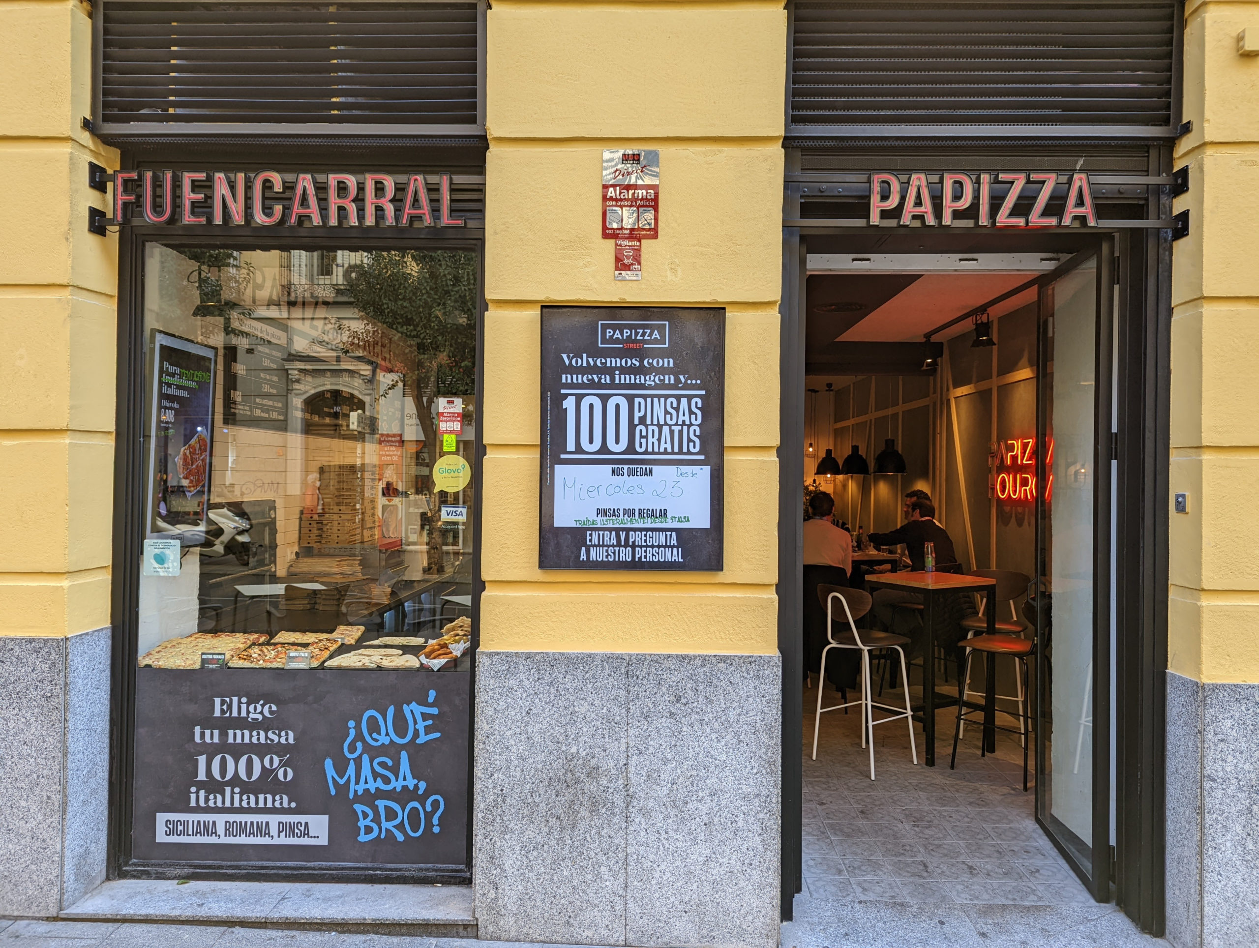 ​Papizza implanta una nueva imagen en su establecimiento de la calle Fuencarral de Madrid