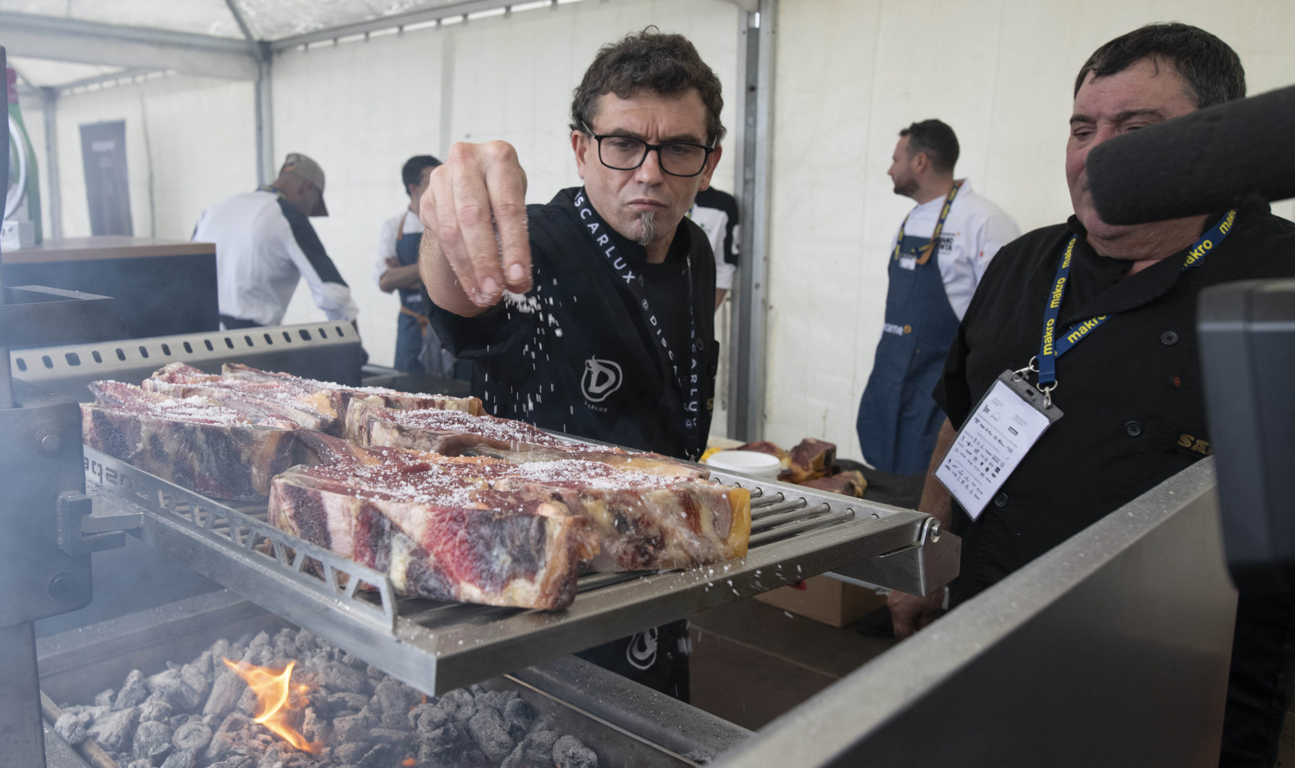 ​Discarlux y Saizar, ganadores del Concurso Nacional de parrilla en Gastronomika