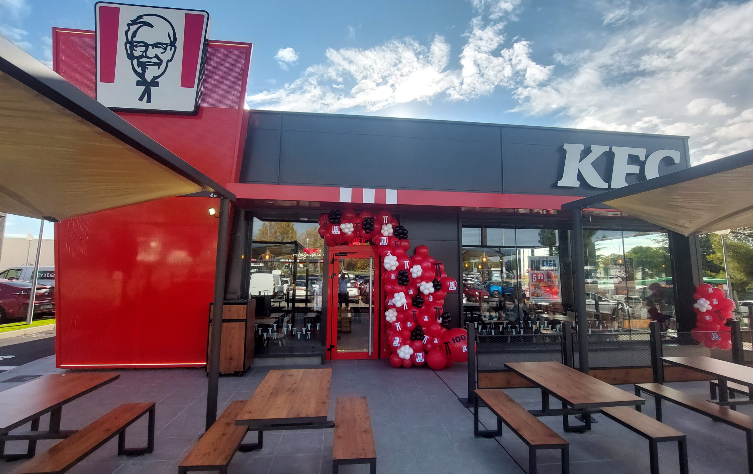 ​AmRest inaugura su restaurante KFC número 100 en España