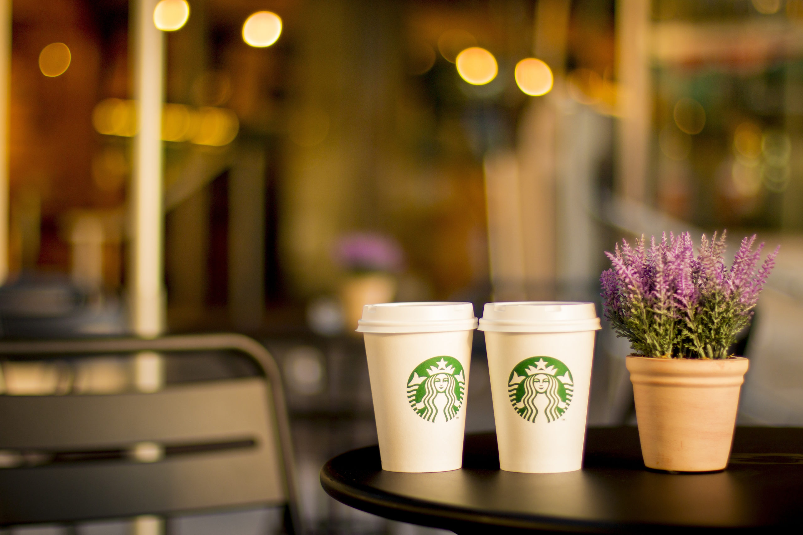 ​Starbucks se une al proyecto de Alsea de aperturas con causa