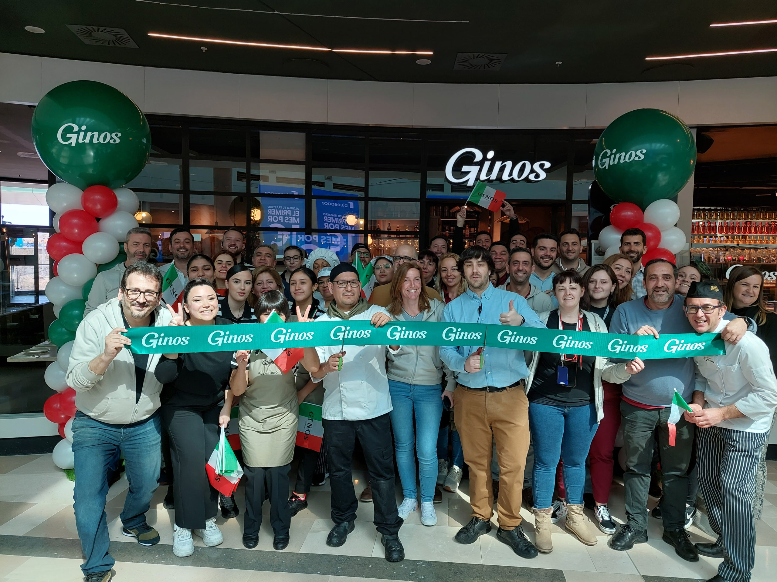 ​Ginos reabre en el madrileño Centro Comercial Plenilunio con un diseño renovado