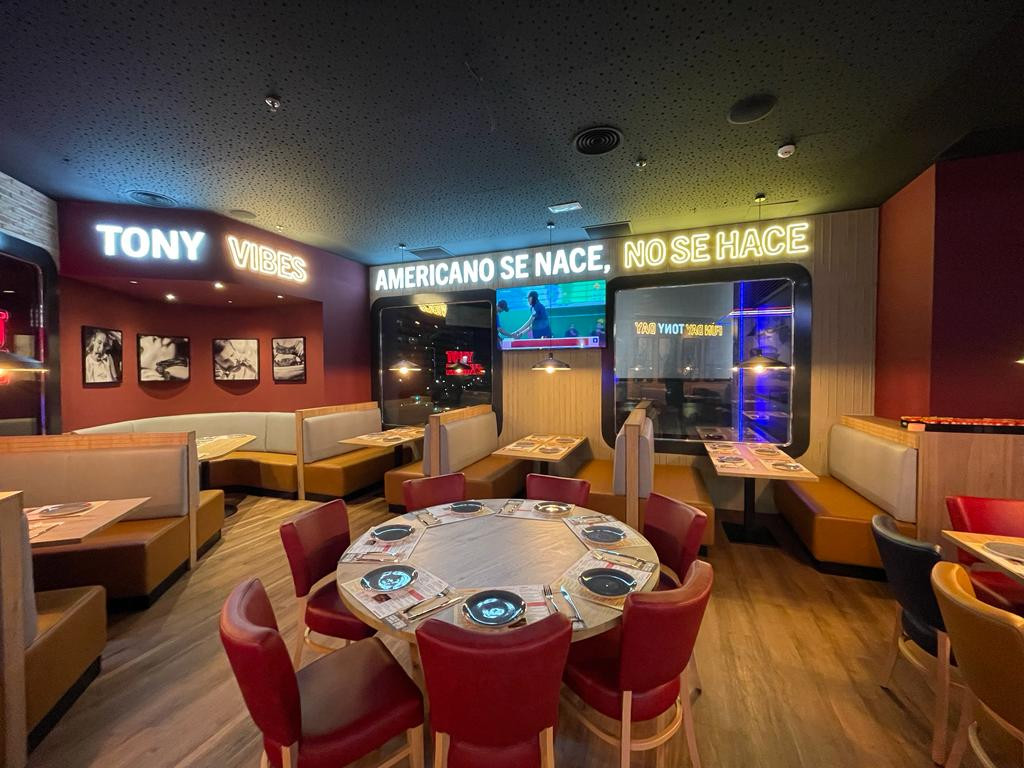 Tony Roma’s desembarca en el aeropuerto de Madrid de la mano de Cafestore