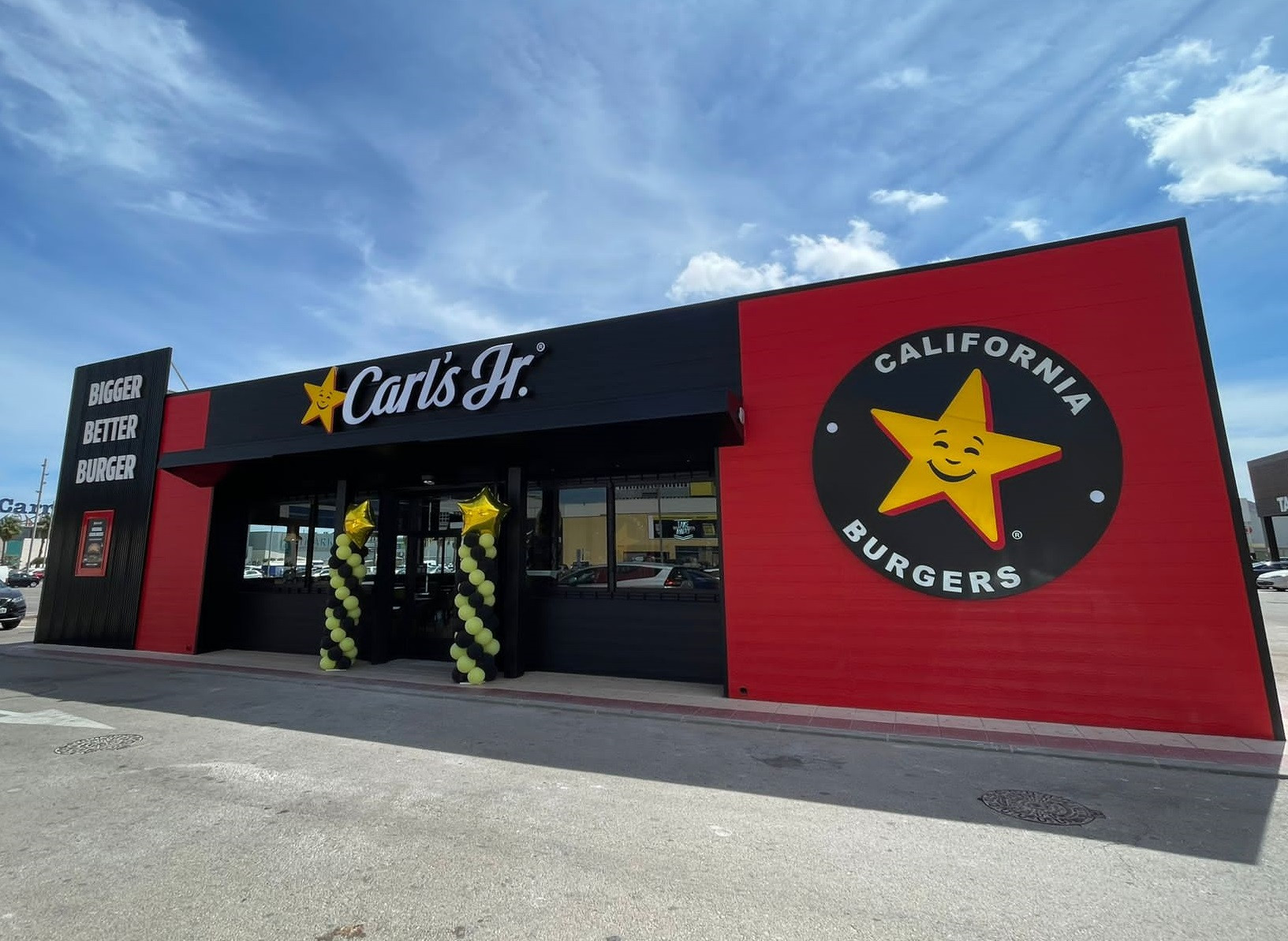 Carl’s Jr. impulsa su crecimiento en España con dos nuevas aperturas en agosto