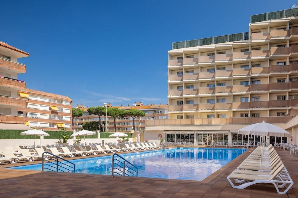 El Grupo Indotek adquiere el hotel H·Top Royal Beach de Lloret de Mar