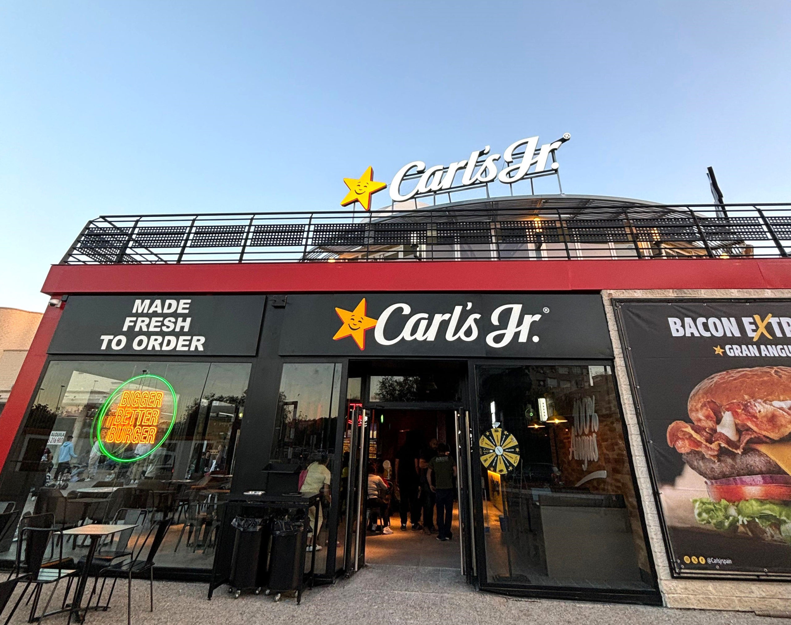 Carl’s Jr. llega a San Juan de Alicante