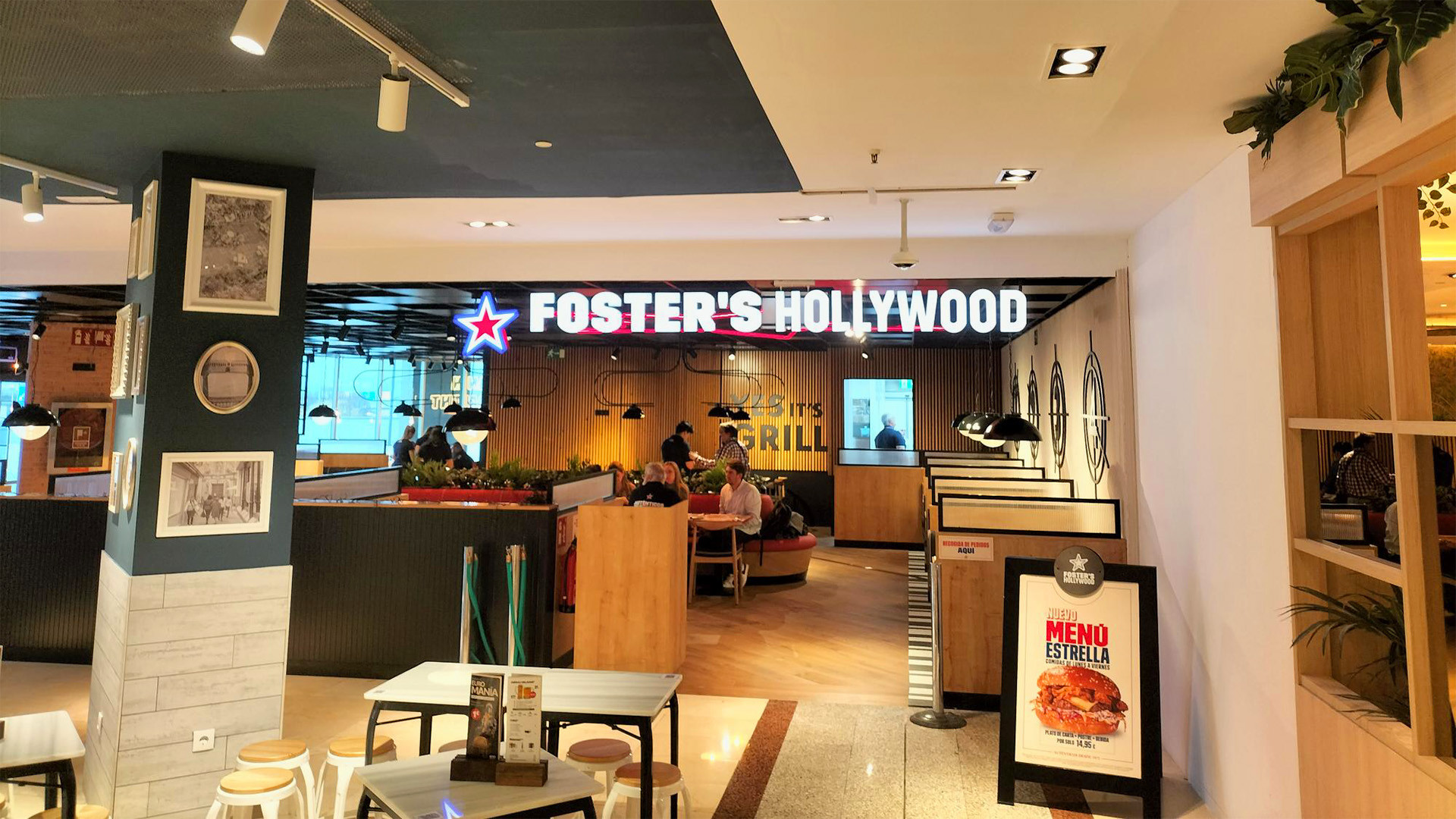 Foster´s Hollywood abre su tercer restaurante en Santander