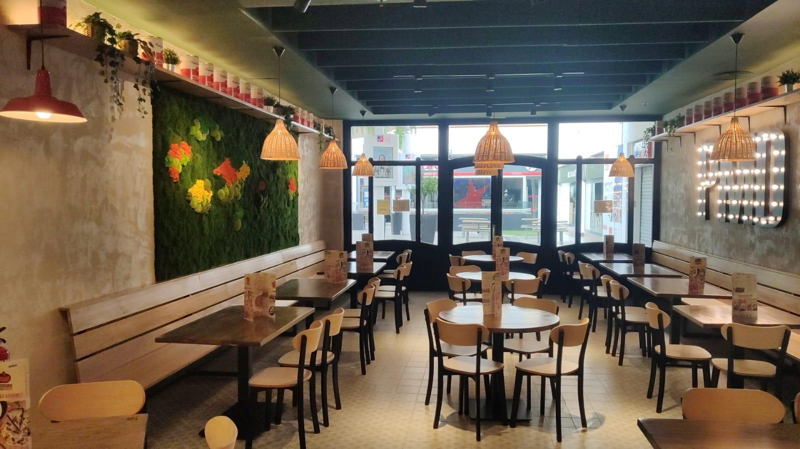 La cadena de comida italiana Pomodoro reabre en Los Arcos