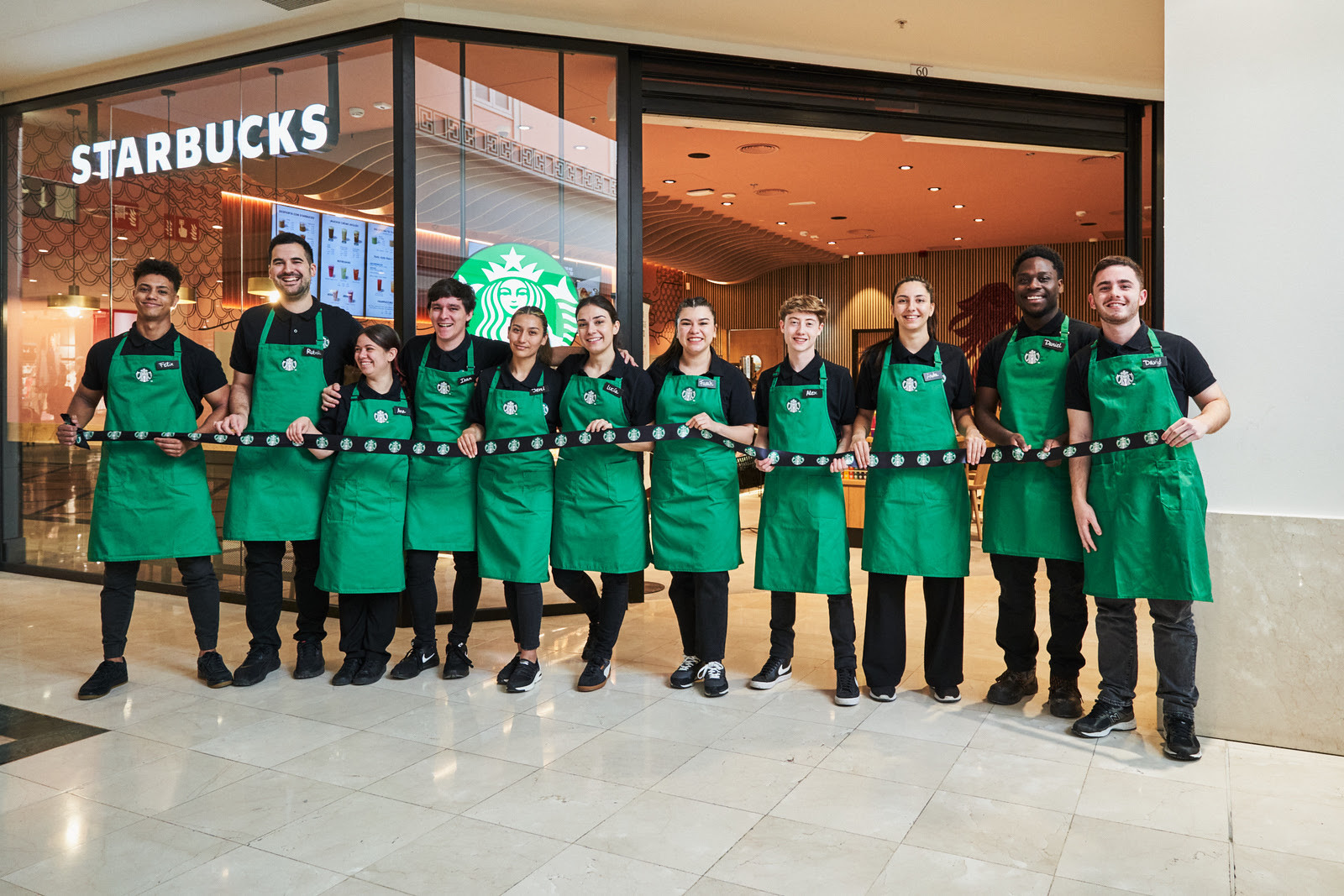 Starbucks se estrena en Fuenlabrada