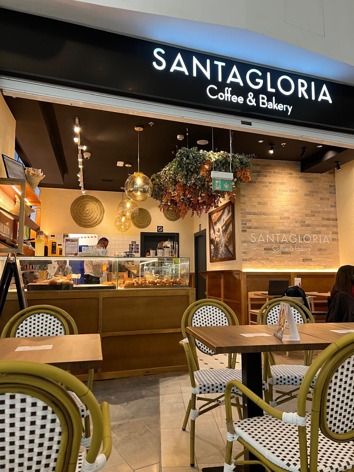 Santagloria Coffee & Bakery llega a Río Shopping