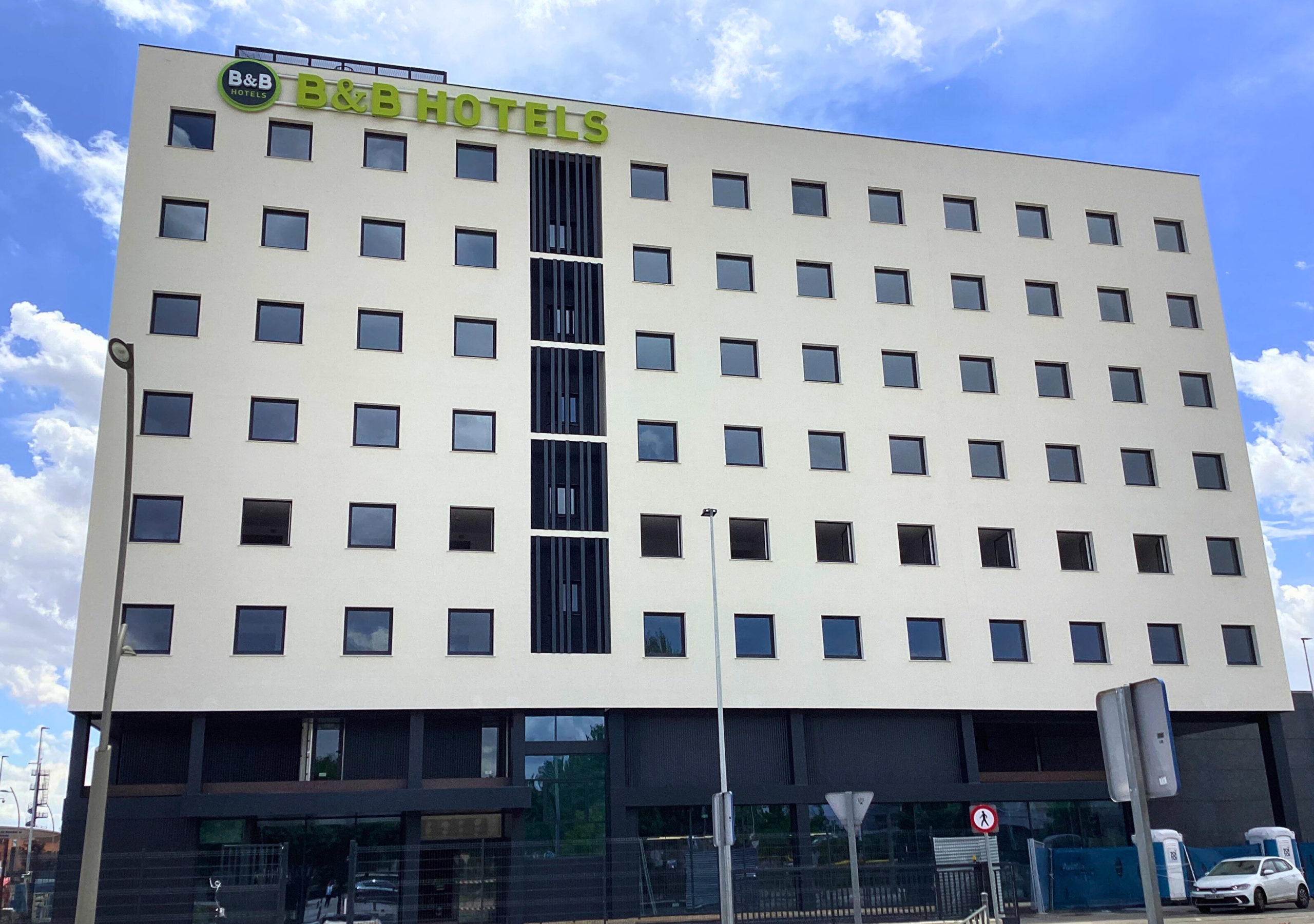 Grupo Avintia Real Estate finaliza las obras de un B&B Hotels en Fuenlabrada