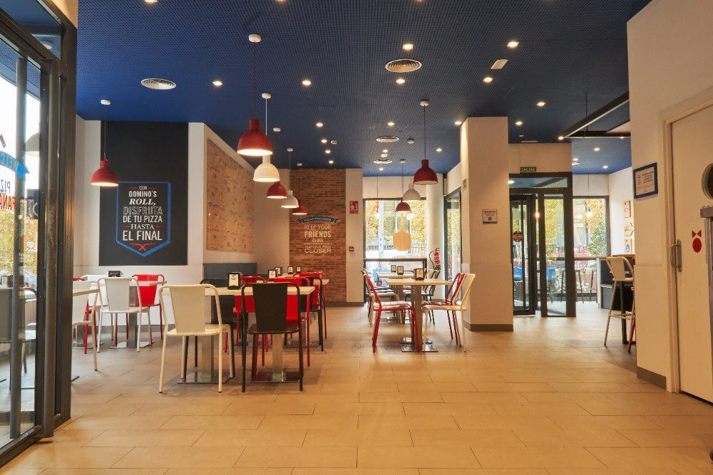 Domino’s Pizza inaugura su primer local en La Zenia, Alicante