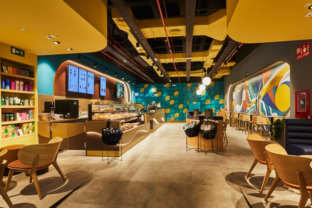 Starbucks inaugura un nuevo local en Alicante