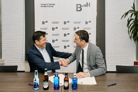 Cervezas San Miguel y el Gremi d’Hotels de Barcelona firman un acuerdo