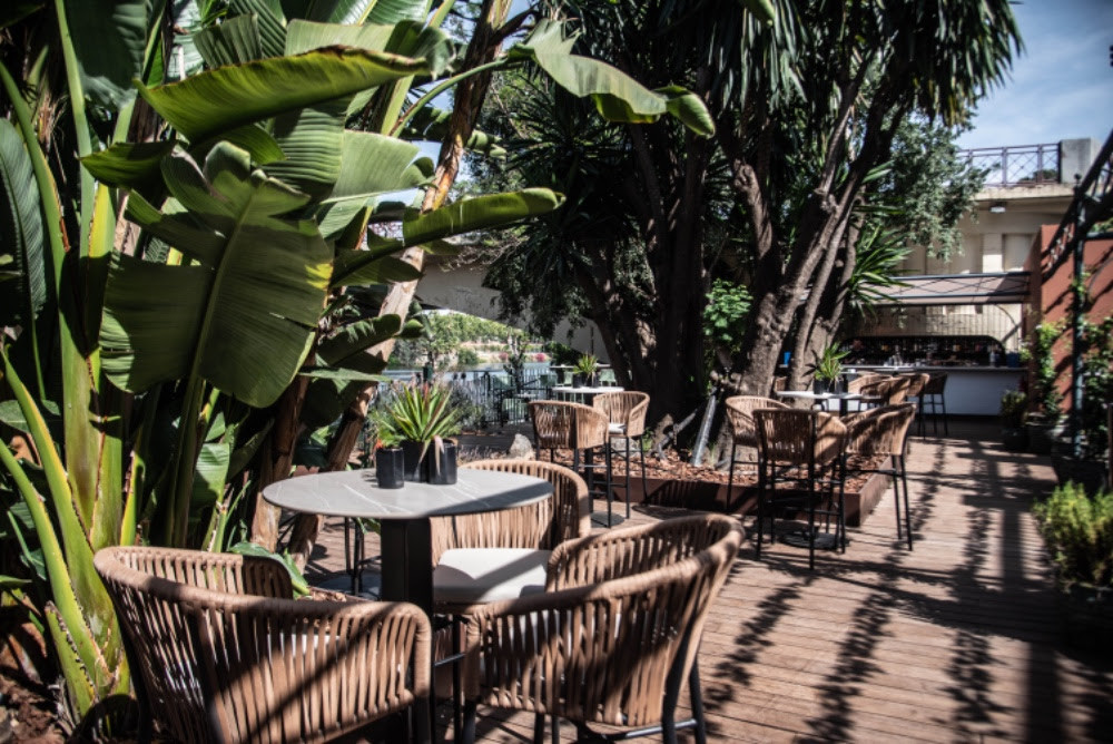 El Pantalán de Río Grande, coctelería con vistas al Guadalquivir