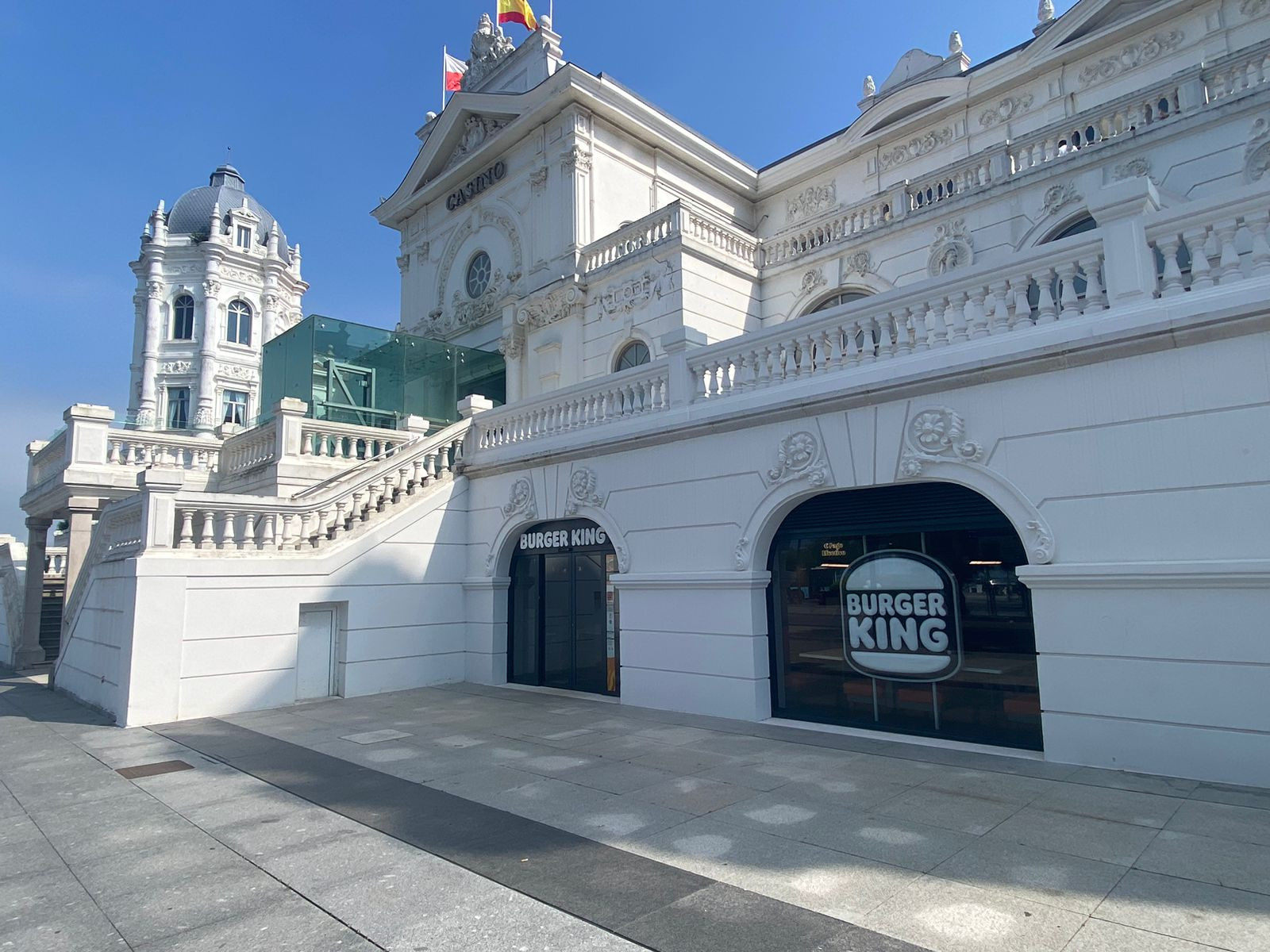 Burger King inaugura un nuevo restaurante en el Sardinero, en Santander