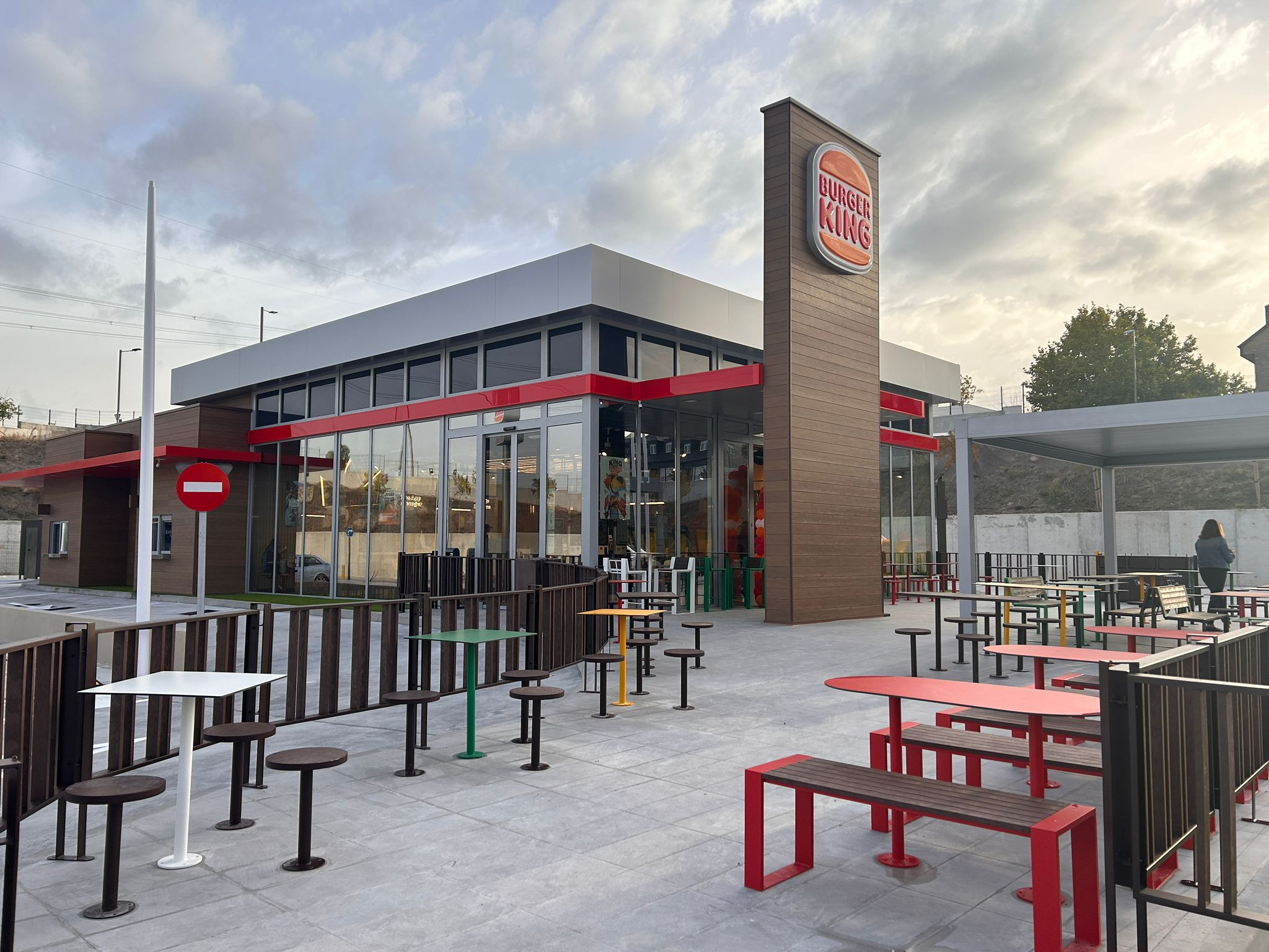 Burger King inaugura un nuevo restaurante familiar en Villanueva del Pardillo