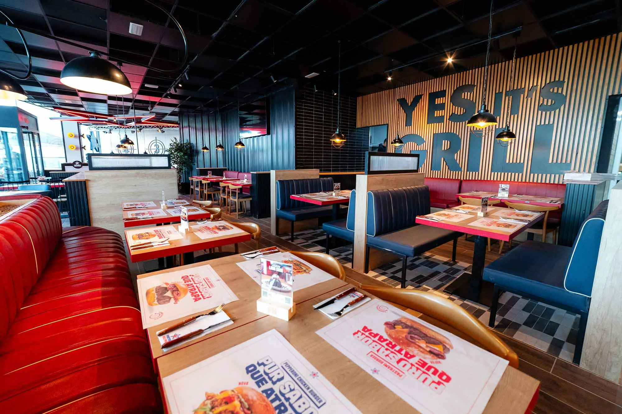 Foster’s Hollywood inaugura su cuarto restaurante en Zaragoza con capacidad para 174 comensales