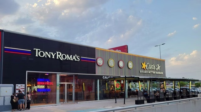 Tony Roma’s desembarca en Cádiz