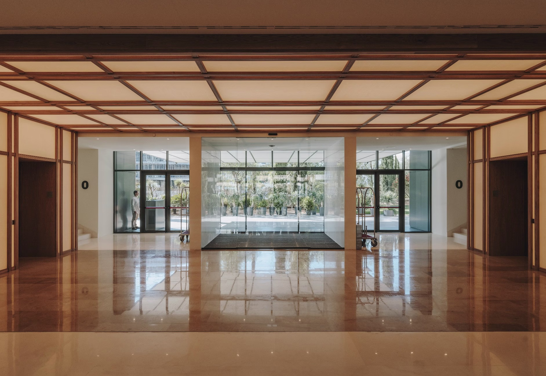 Sandra Tarruella Interioristas firma el gastro y el lobby del Ibiza Gran Hotel