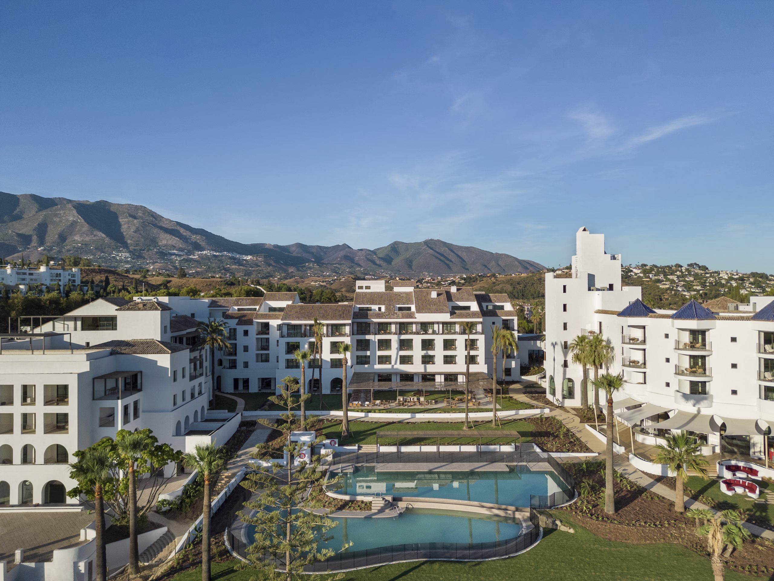 La Zambra Resort renace como referente del lujo, elegancia y hospitalidad en Andalucía