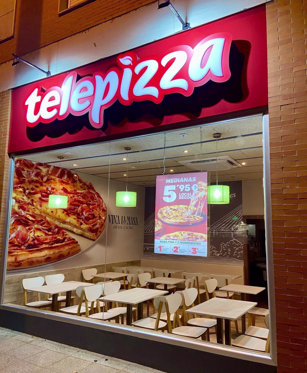 Telepizza estrena nueva ubicación en Sevilla