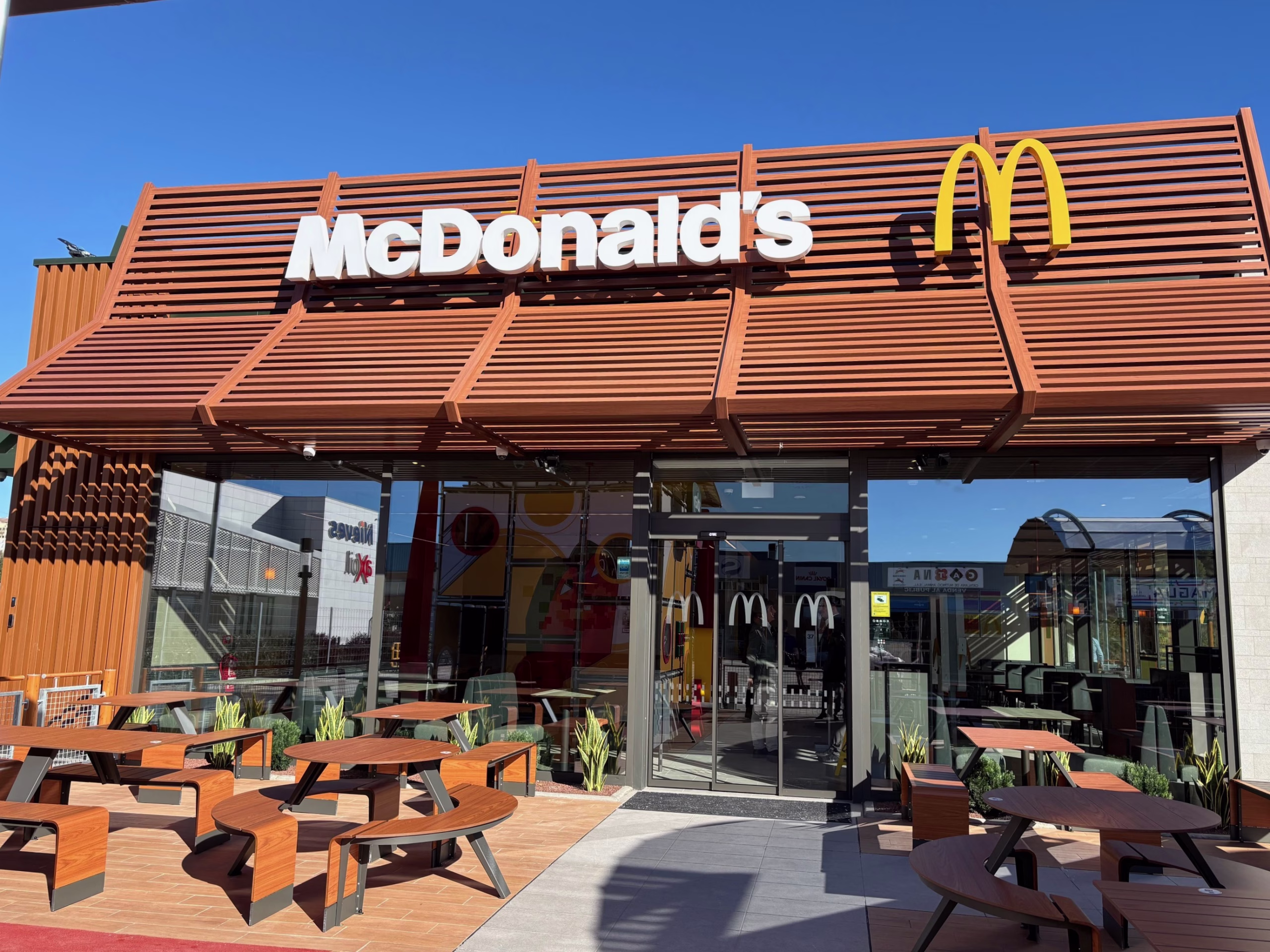 McDonald’s inaugura su primer restaurante en Esparraguera