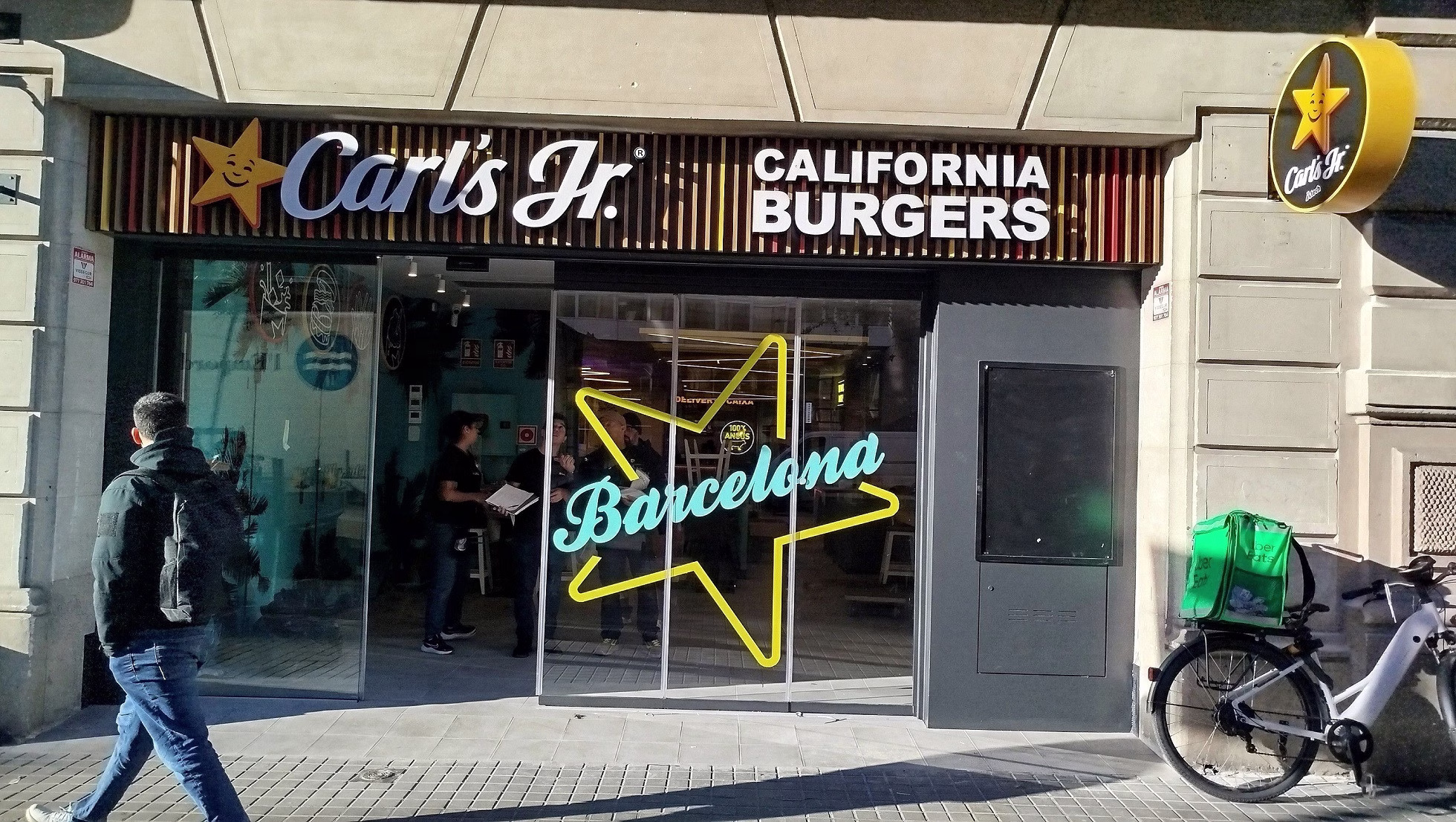 Carl’s Jr. abre su primer restaurante en el centro de Barcelona