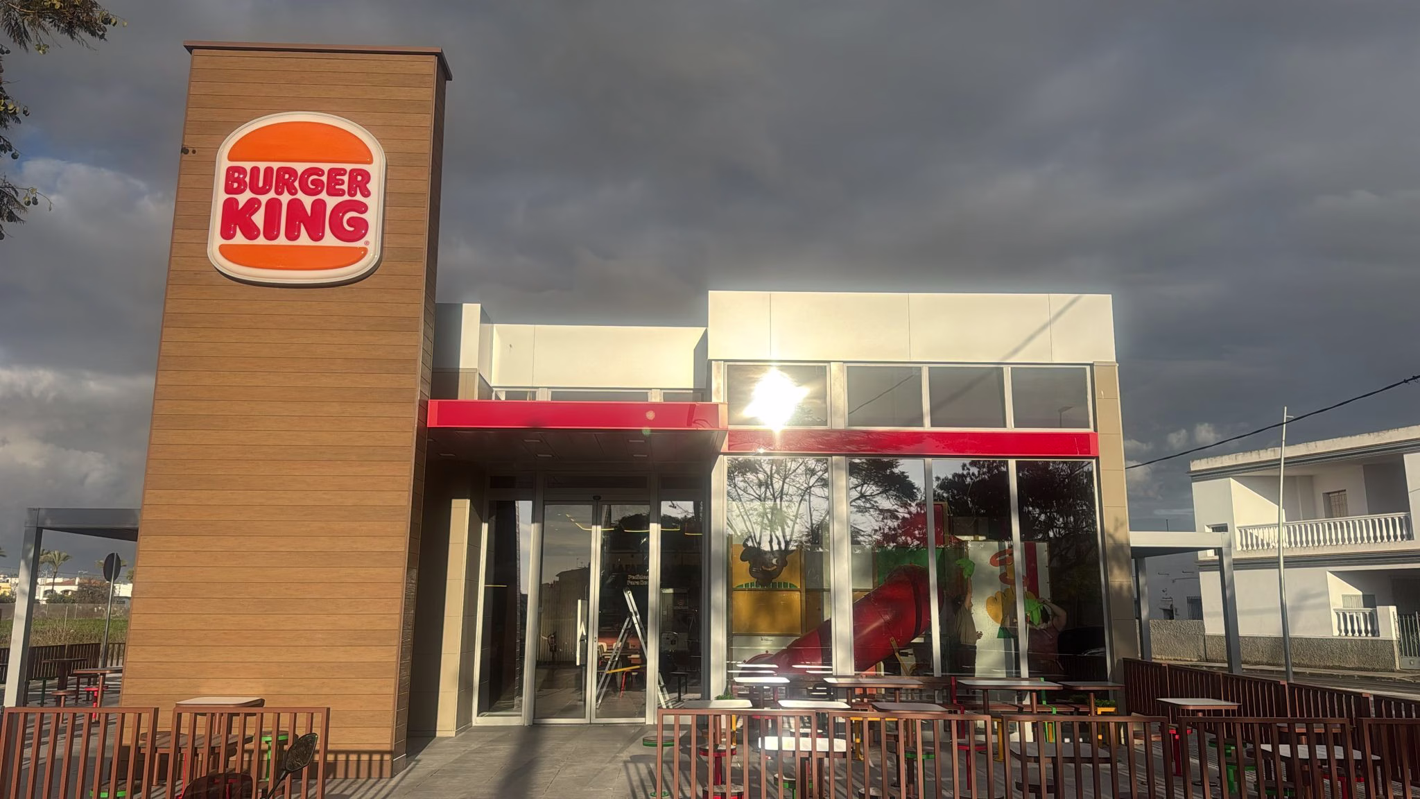 Burger King España abre las puertas de su primer restaurante en Chipiona