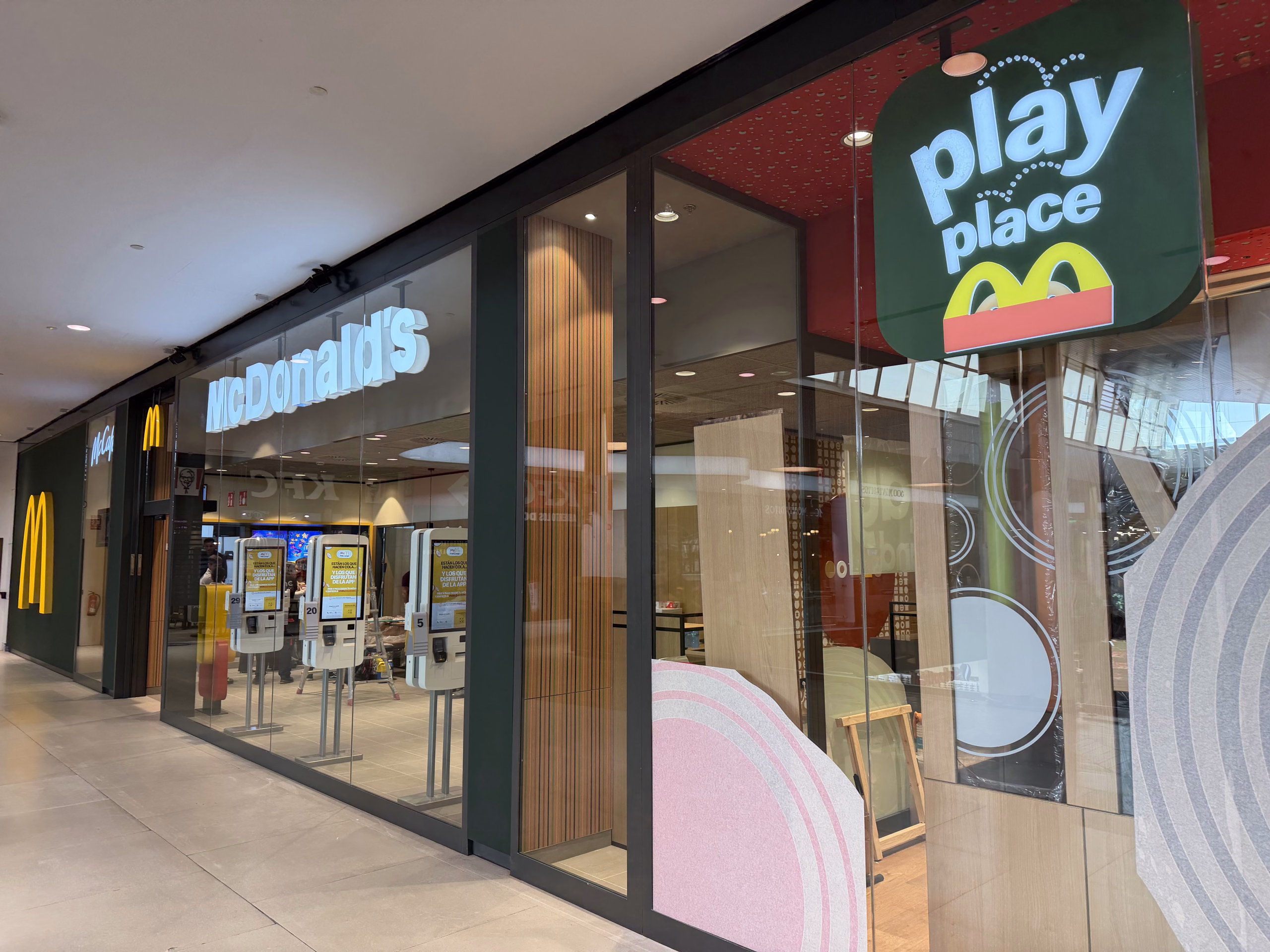 McDonald’s refuerza su presencia en Albacete con la apertura de su cuarto restaurante