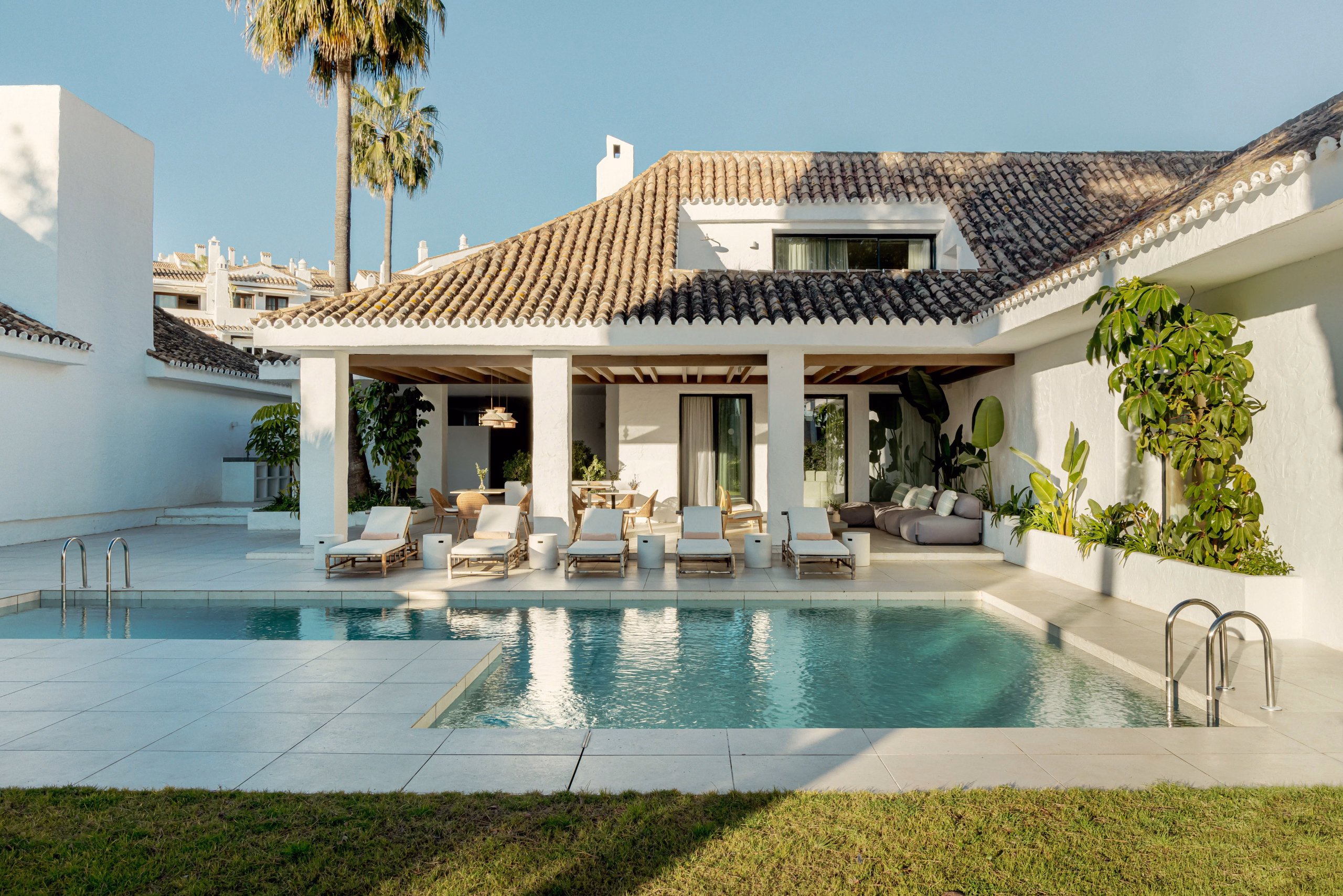 dAAr Arquitectura convierte cuatro villas en un resort boutique