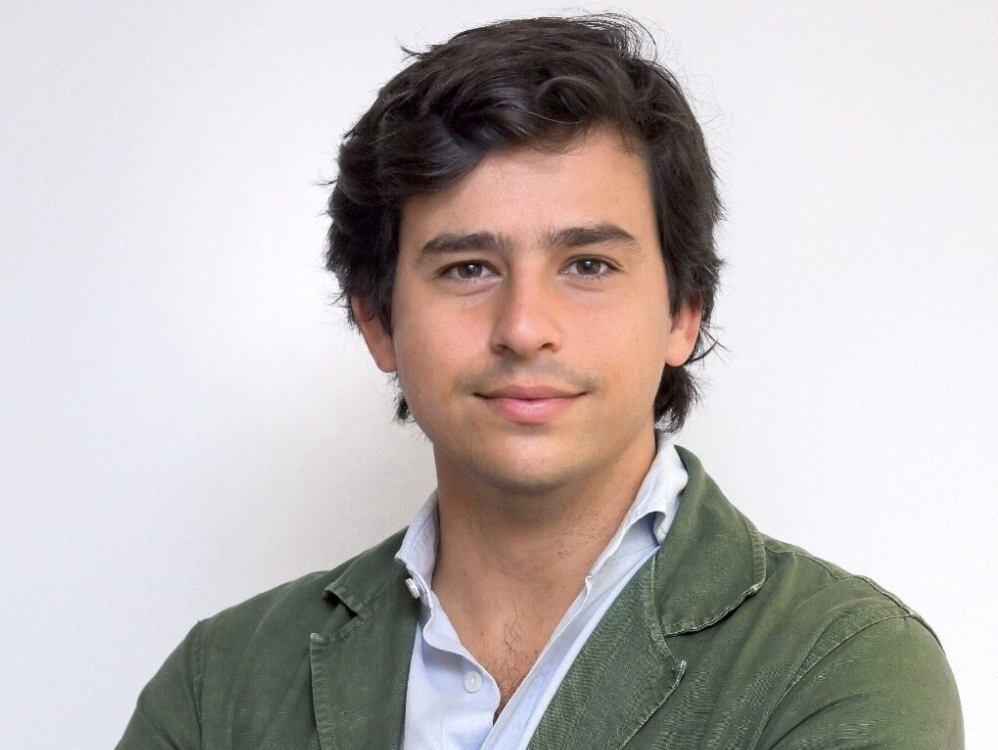 Numa incorpora a Álvaro Pastor como director de Expansión