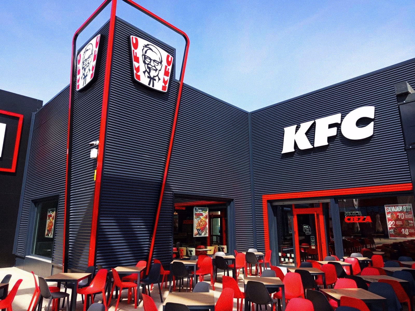KFC abre su primer restaurante en Cieza